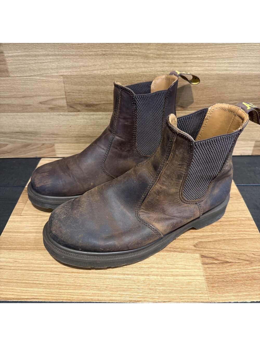 Dr Martens 2976 Chelsea Boots Men’s 8 Brown Distressed Leather Slip On